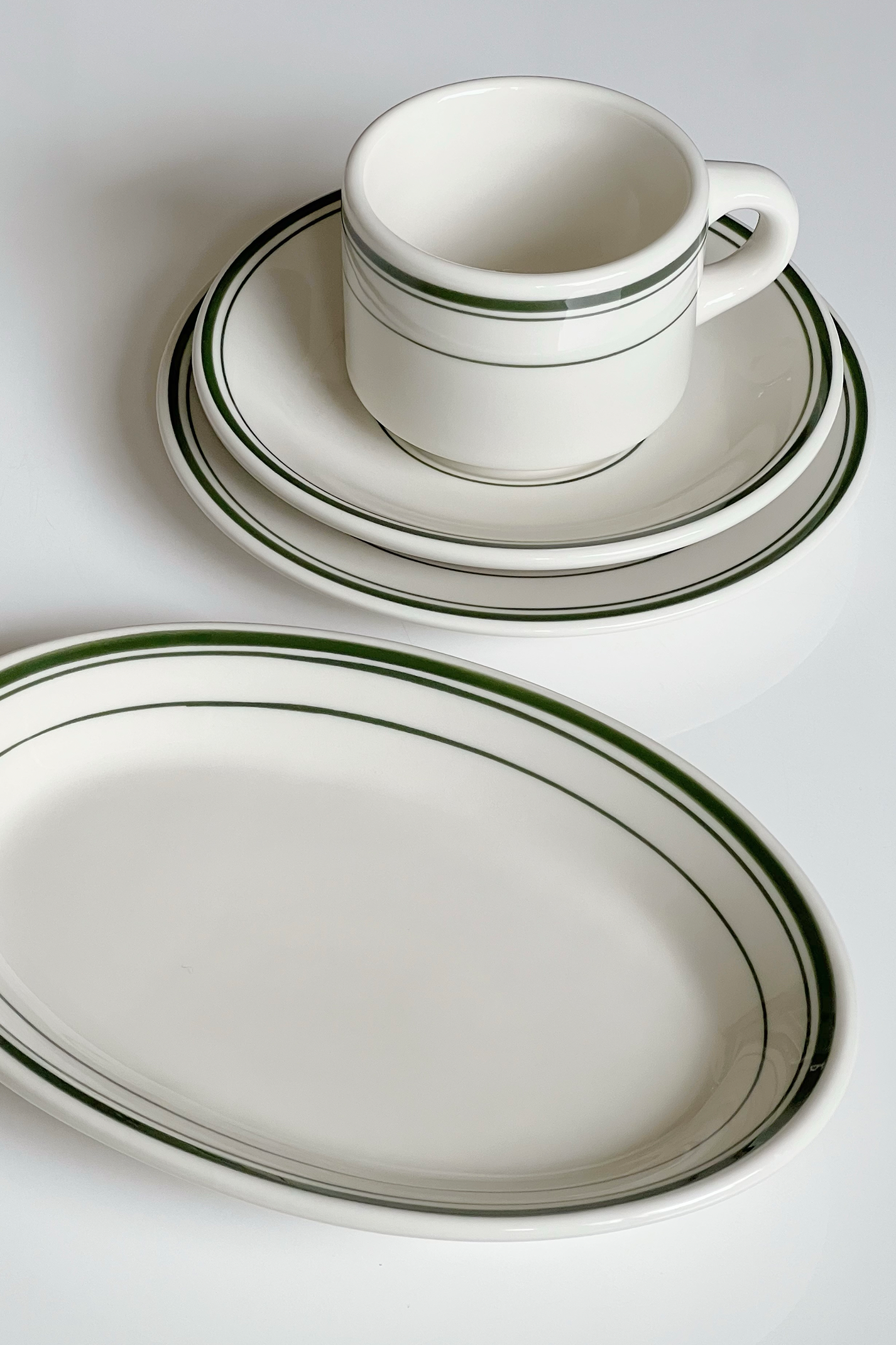 Tuxton Green Bay Oval Platter