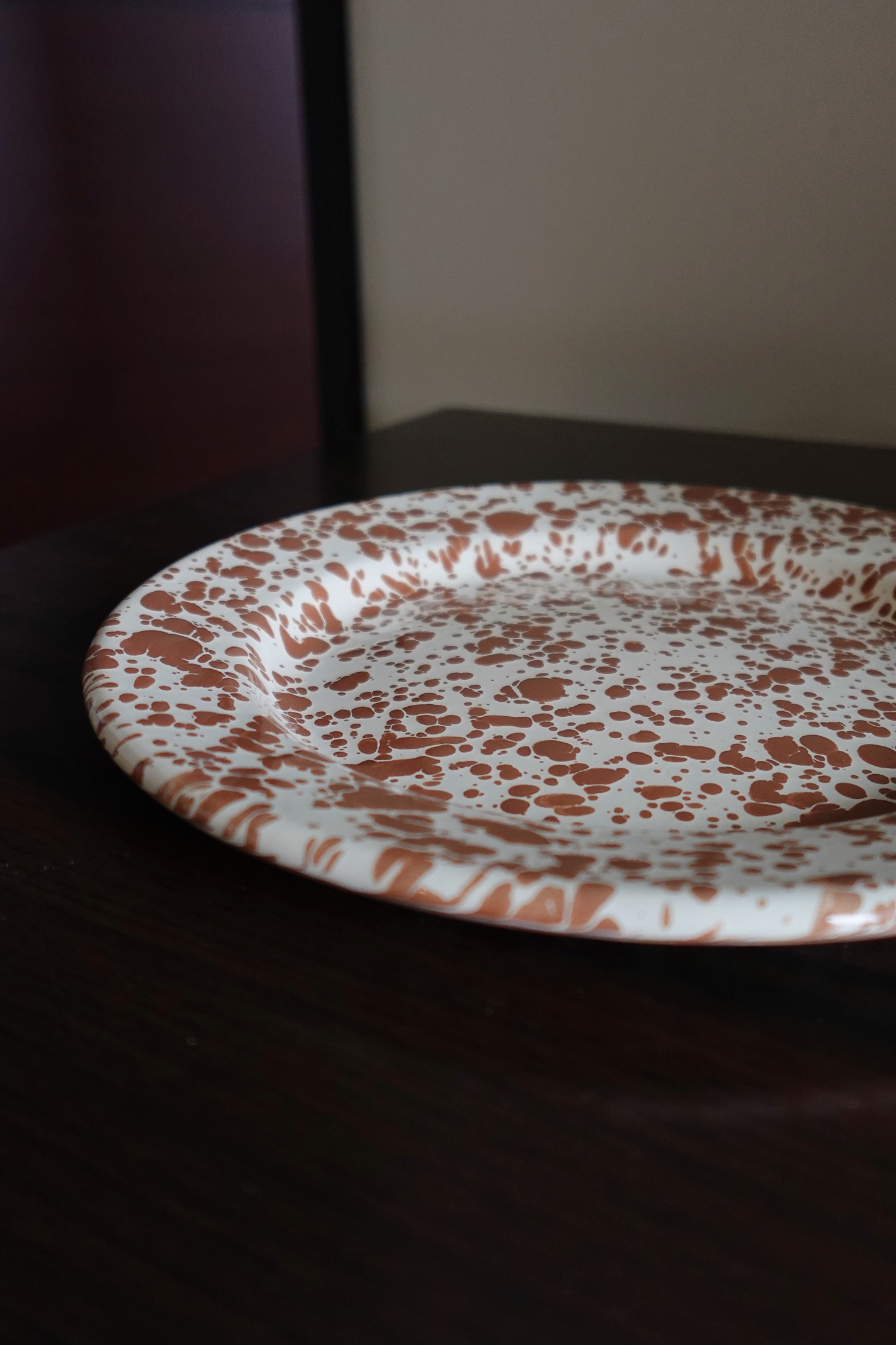 Crow Canyon Home Splatter Plate - Brown